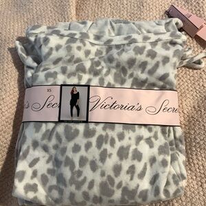 Victoria secret The cozy jogger pj xs new